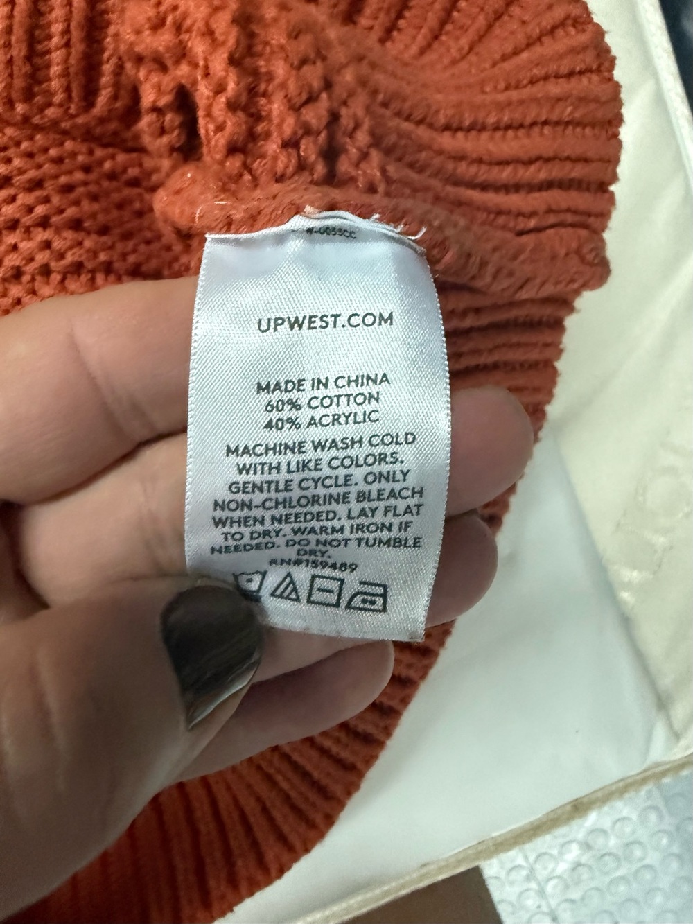 UpWest Rust Terracotta Chunky Knit Crewneck Sweater Sz M - Picture 2 of 3